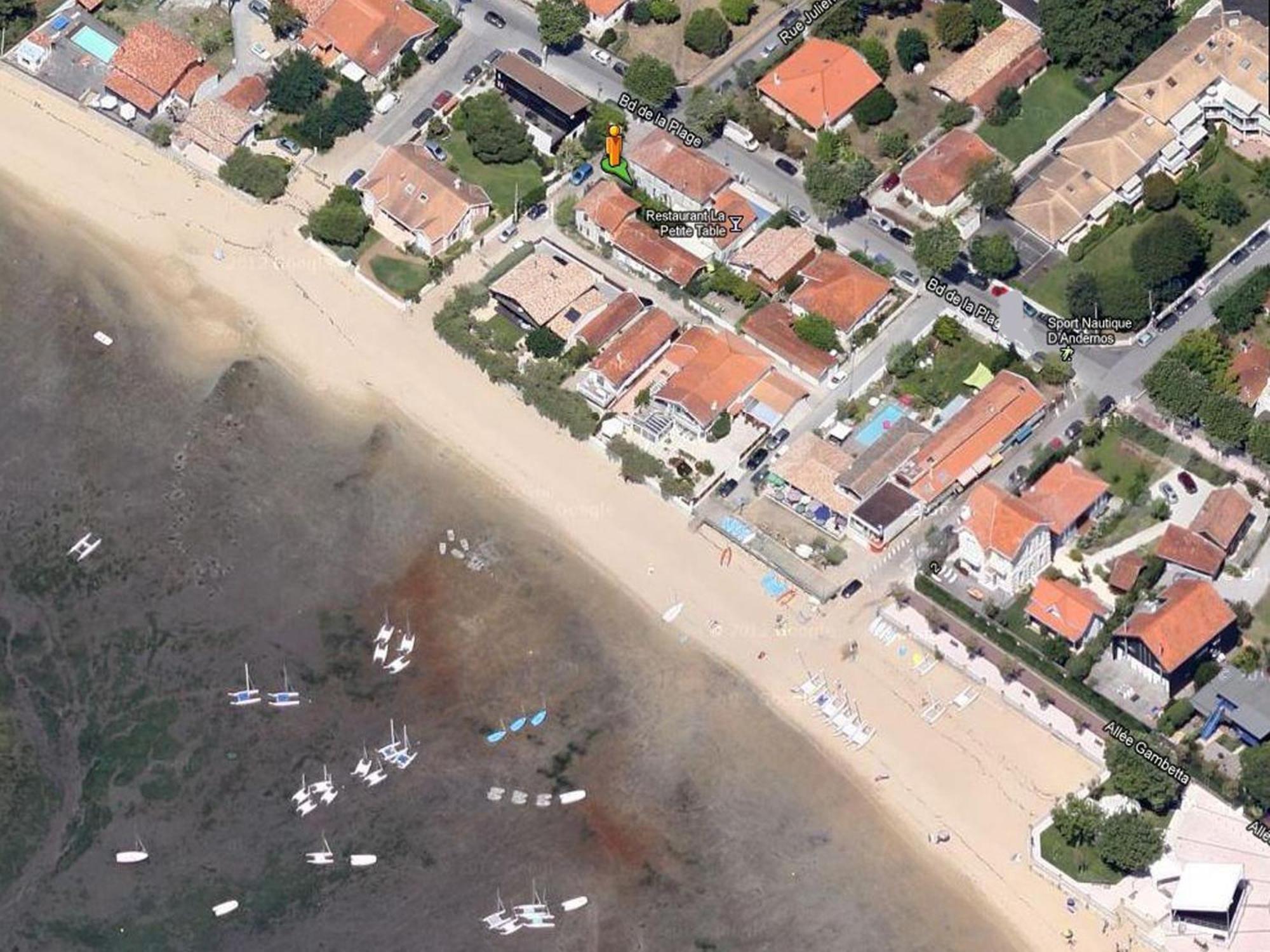 Les Flots Bleus Lägenhet Andernos-les-Bains Exteriör bild